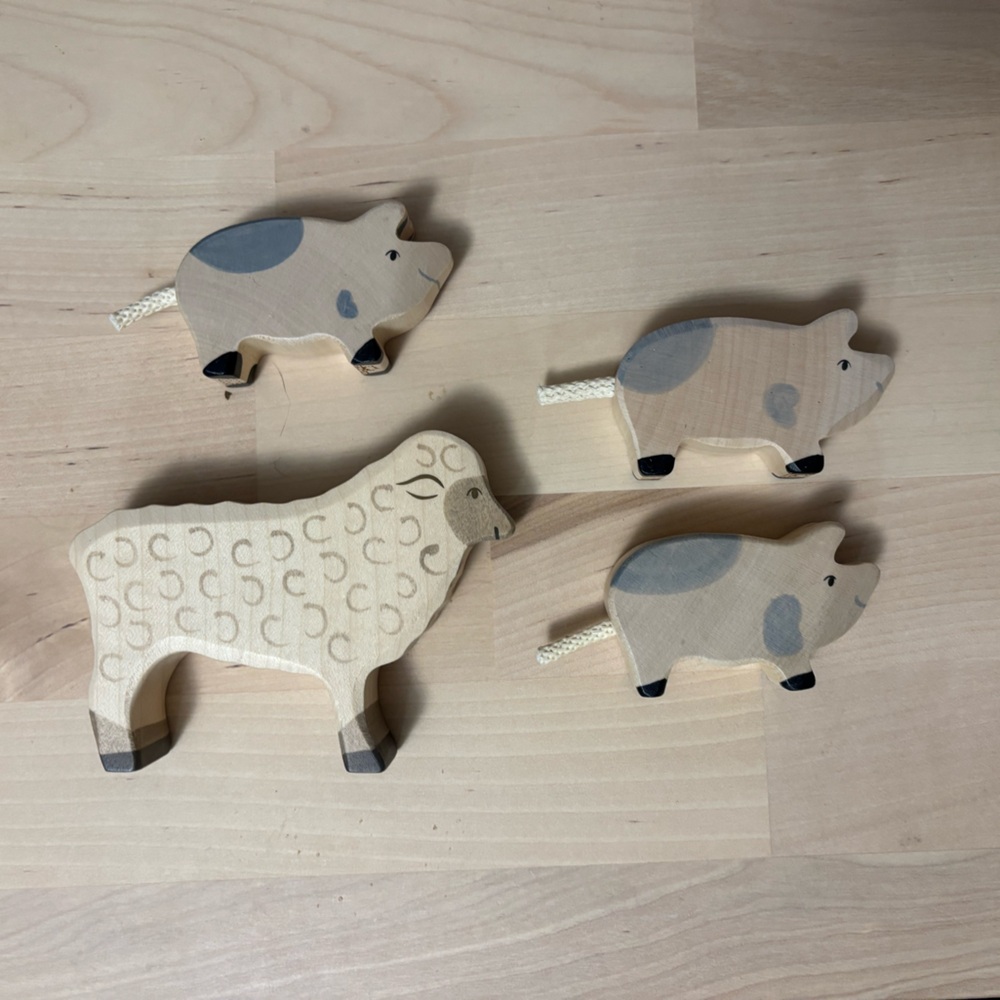 Holztiger Farm Animals NWOT